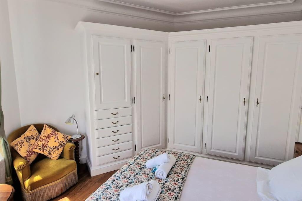 Christina : A Deux Pas De La Tour Eiffel Appartement Parijs